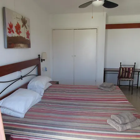 105 Geranios Appartement *