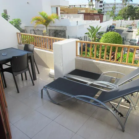 Apartment 105 Geranios *